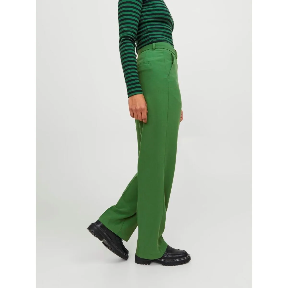 12200674 MARY L.32FORMAL GREEN