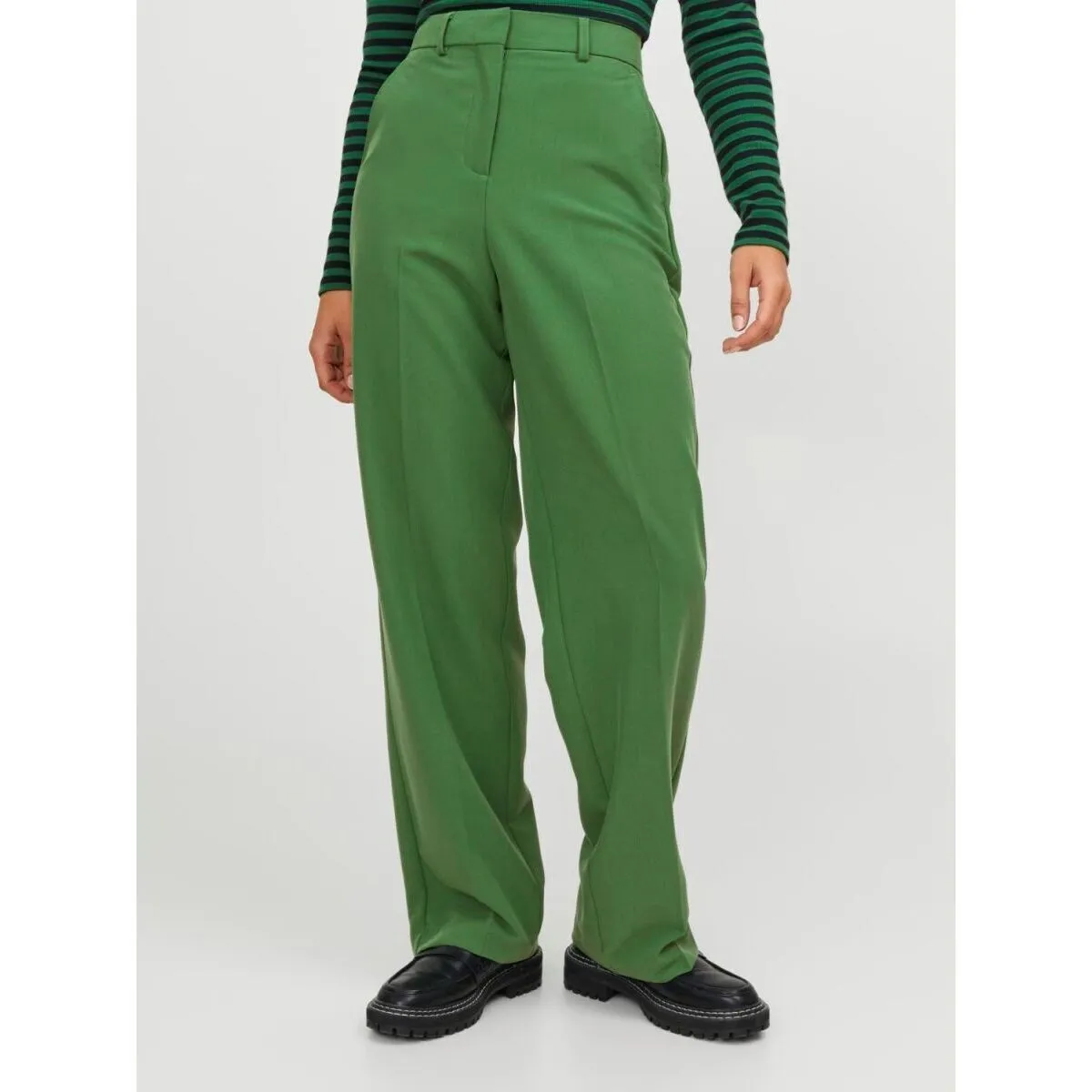 12200674 MARY L.32FORMAL GREEN