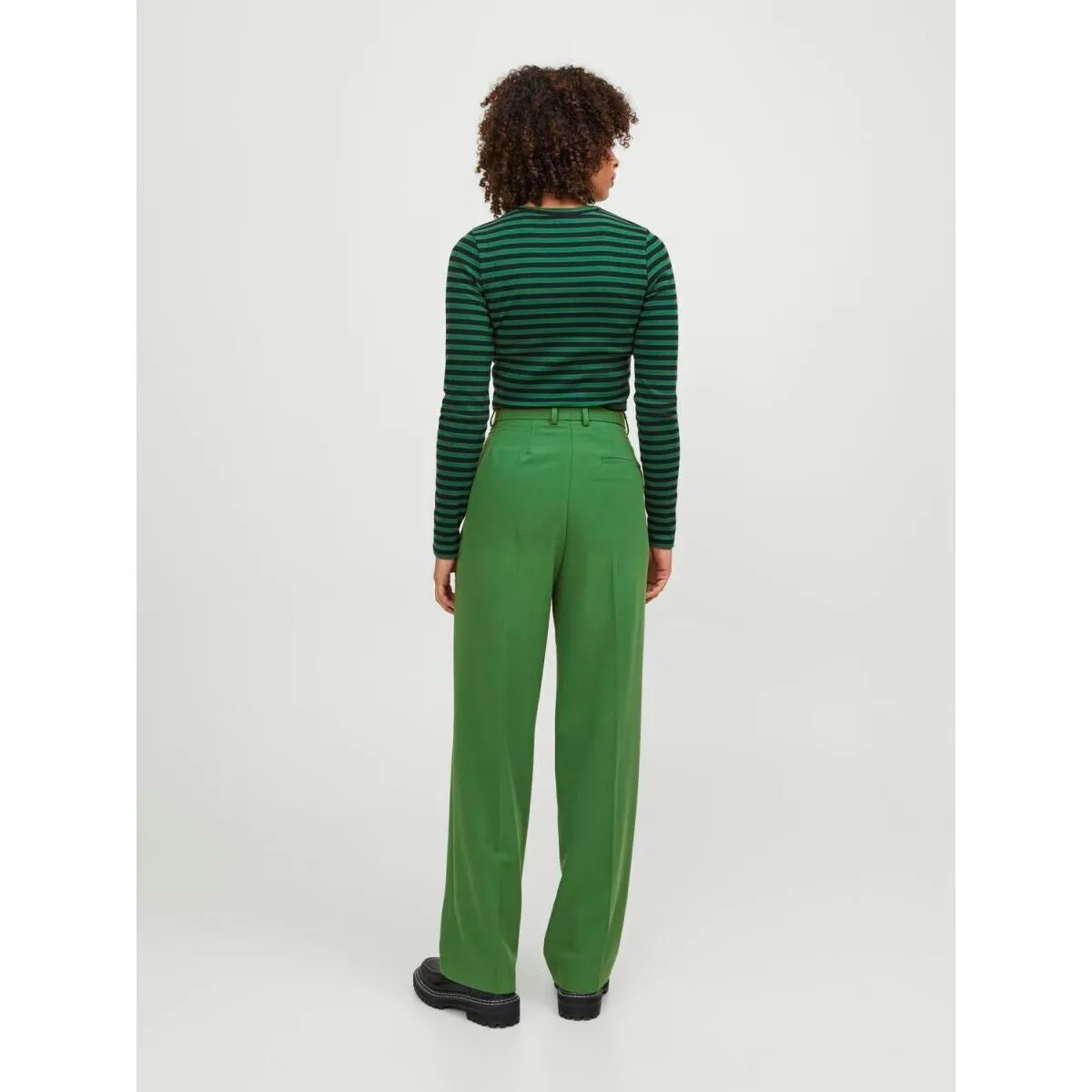 12200674 MARY L.32FORMAL GREEN