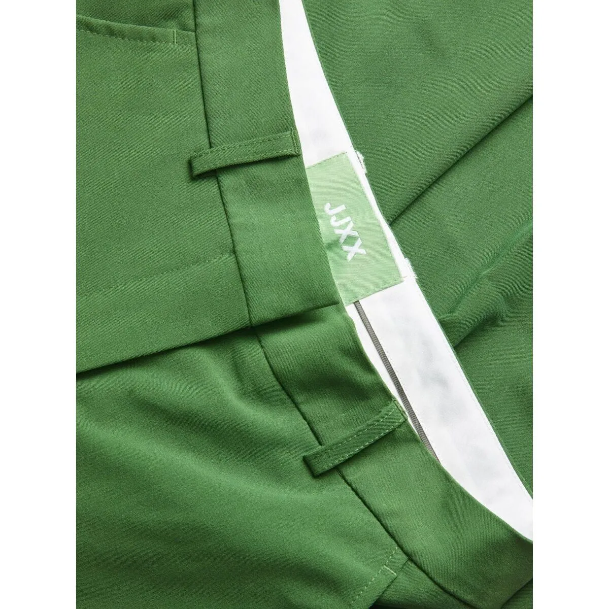 12200674 MARY L.32FORMAL GREEN