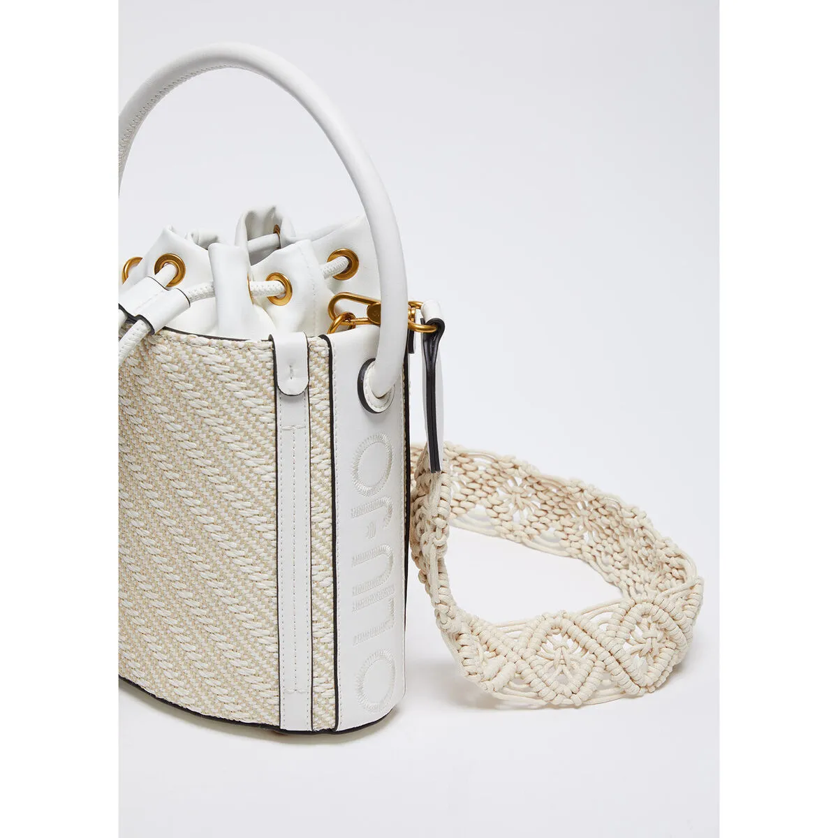 Bolso bombonera de rafia