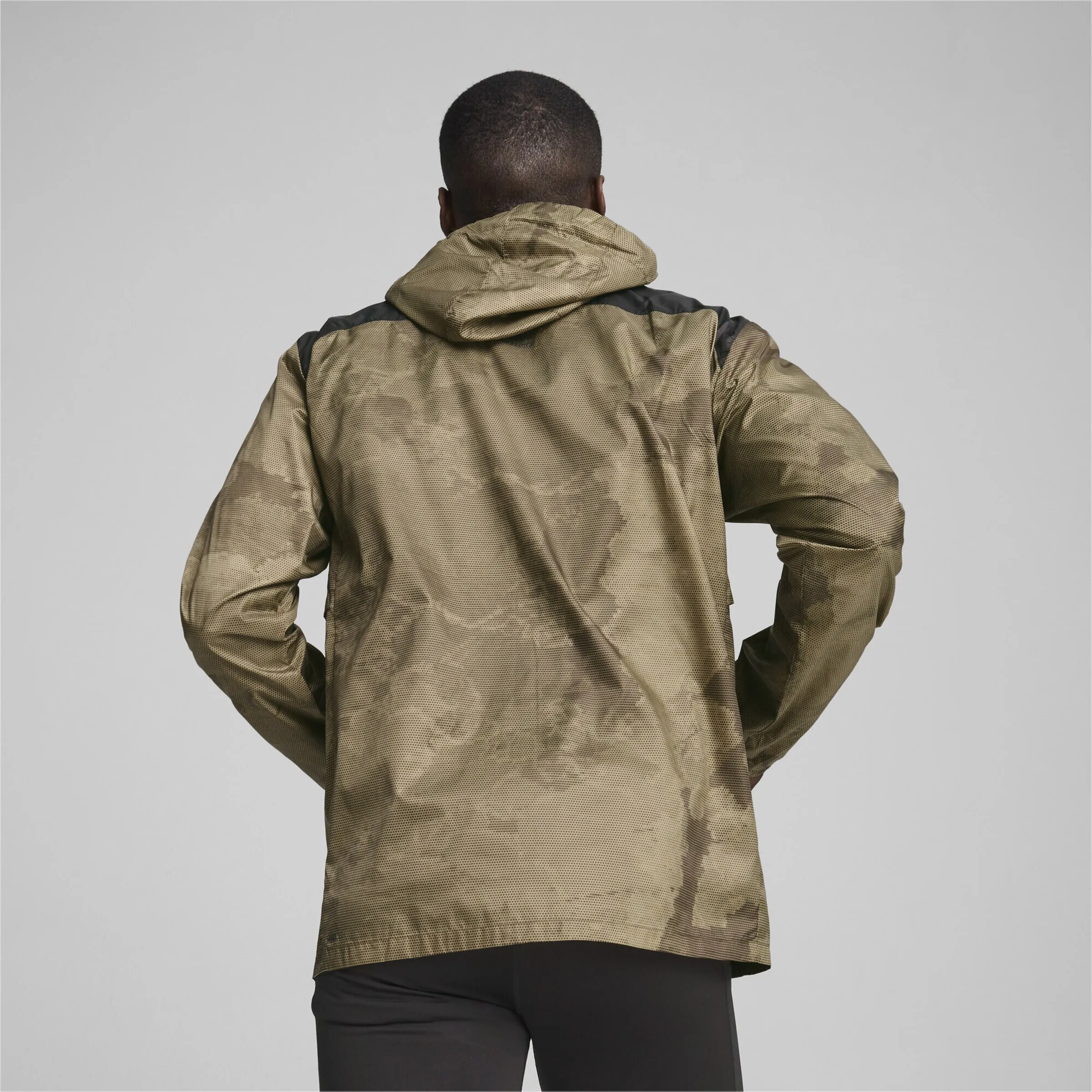 Chaqueta deportiva 'Seasons' PUMA en Caqui, Oliva