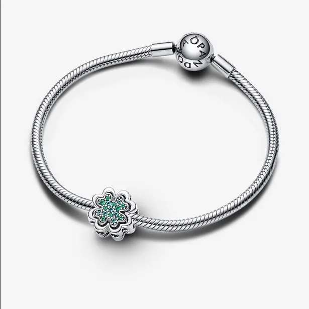 Charm Divisible Trébol de Cuatro Hojas 792752C01