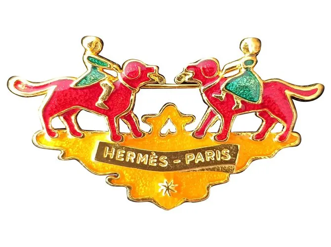 Hermès Alfileres y broches Dorado 