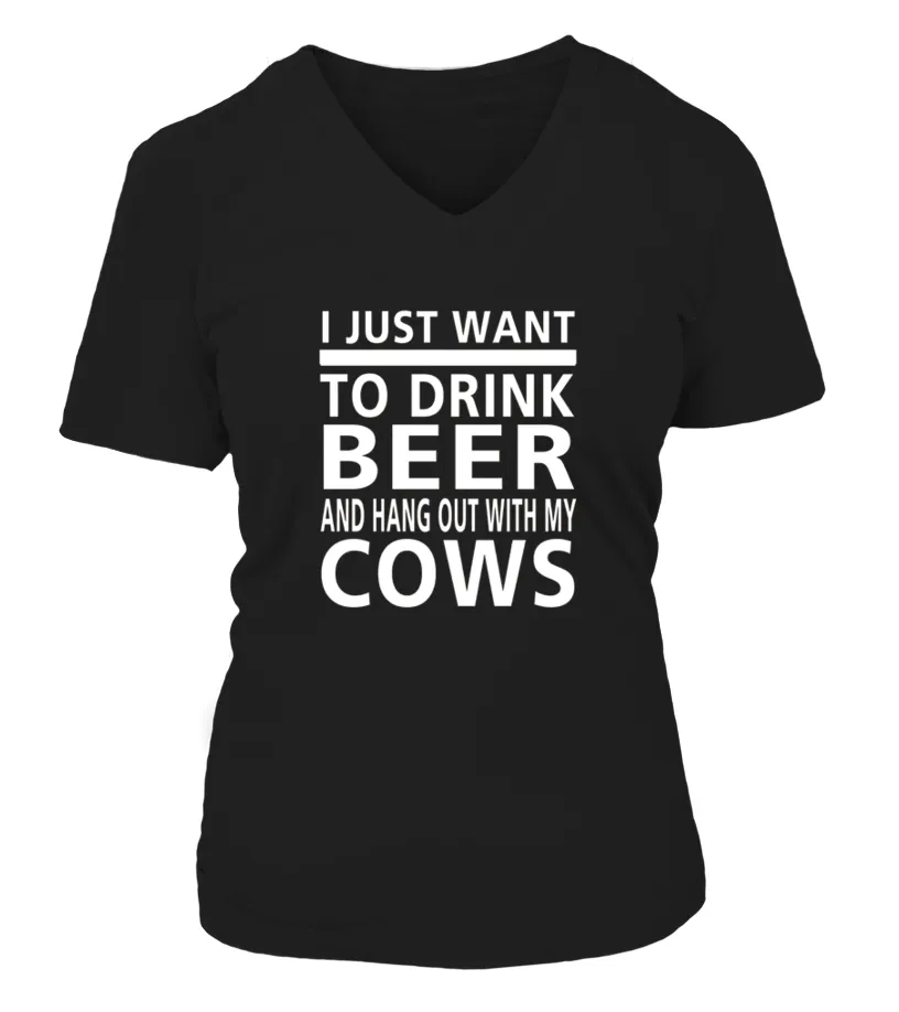 I just want to drink beer and hang out with my cows t shirt Another Celtic Legend Camiseta cuello pico Mujer