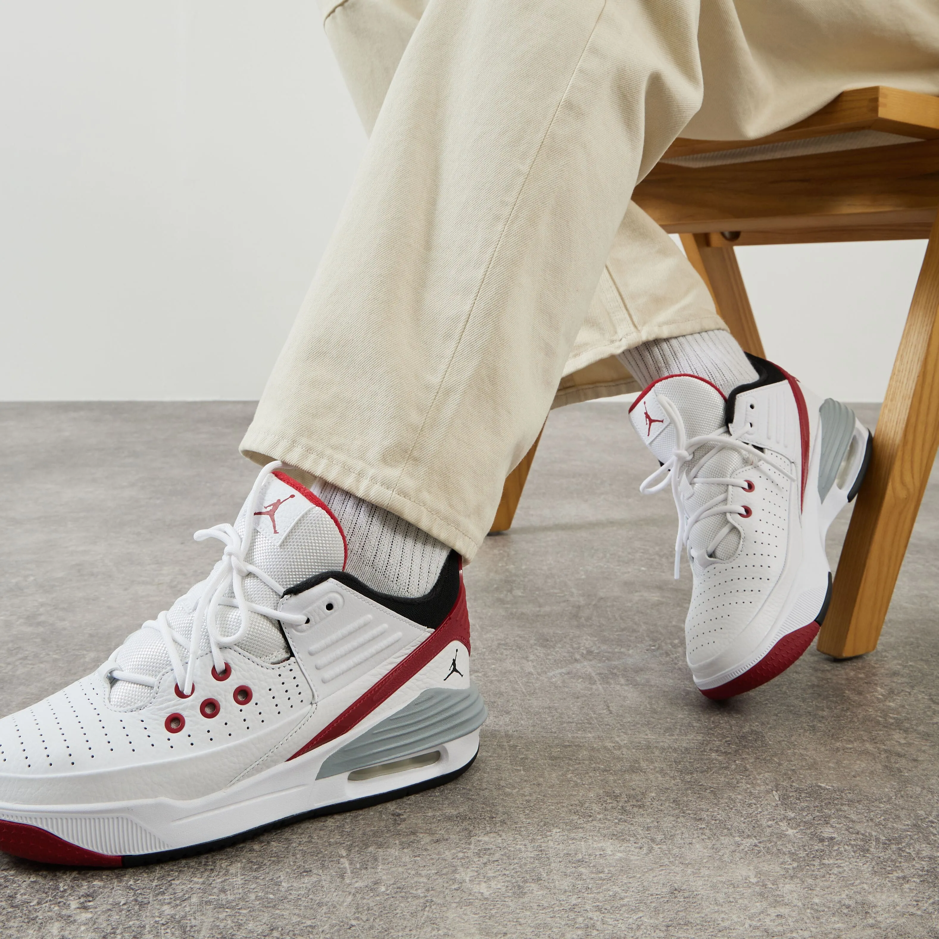 JORDAN JORDAN MAX AURA 5