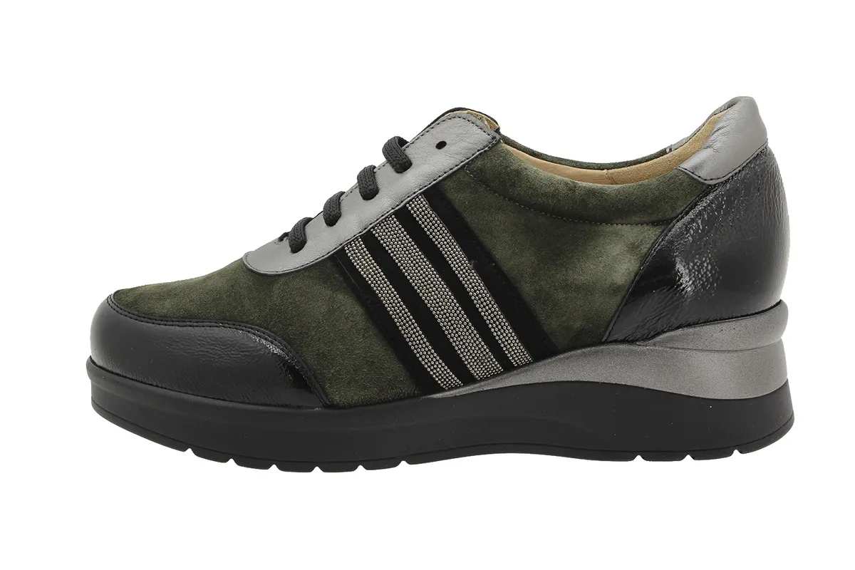 LACEUP SHOE BLACK PATENT