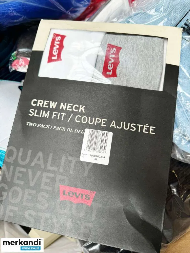 Mezcla de ropa en liquidación de Amazon para mujeres, hombres y niños