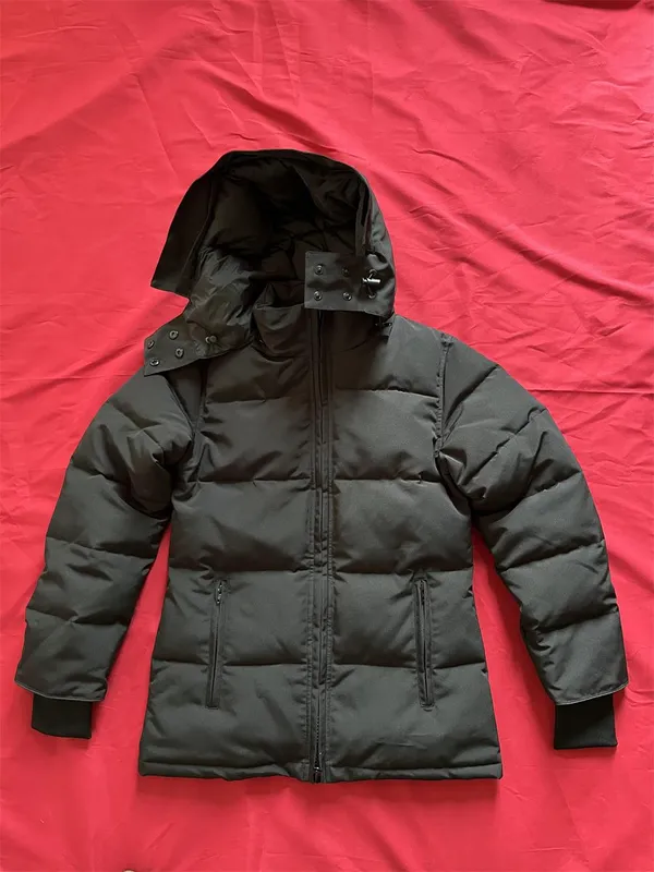 Mujeres Puffer Coat Down Jacket Femme Outdoor Jassen Prendas de abrigo Real Coyote Fur Designer Warm Hooded Windproof Impermeabl