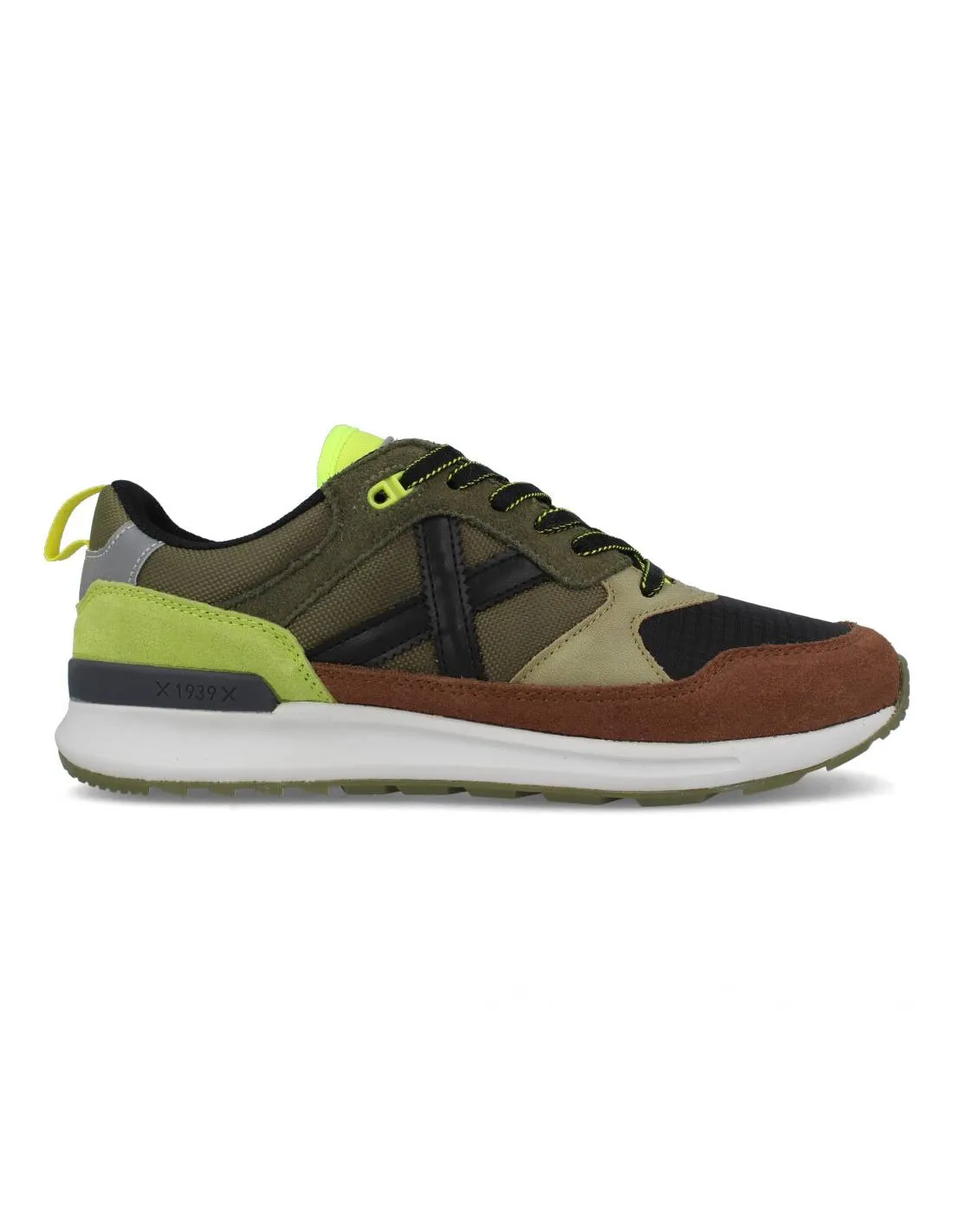 MUNICH  ZAPATILLA CASUAL ALPHA 83