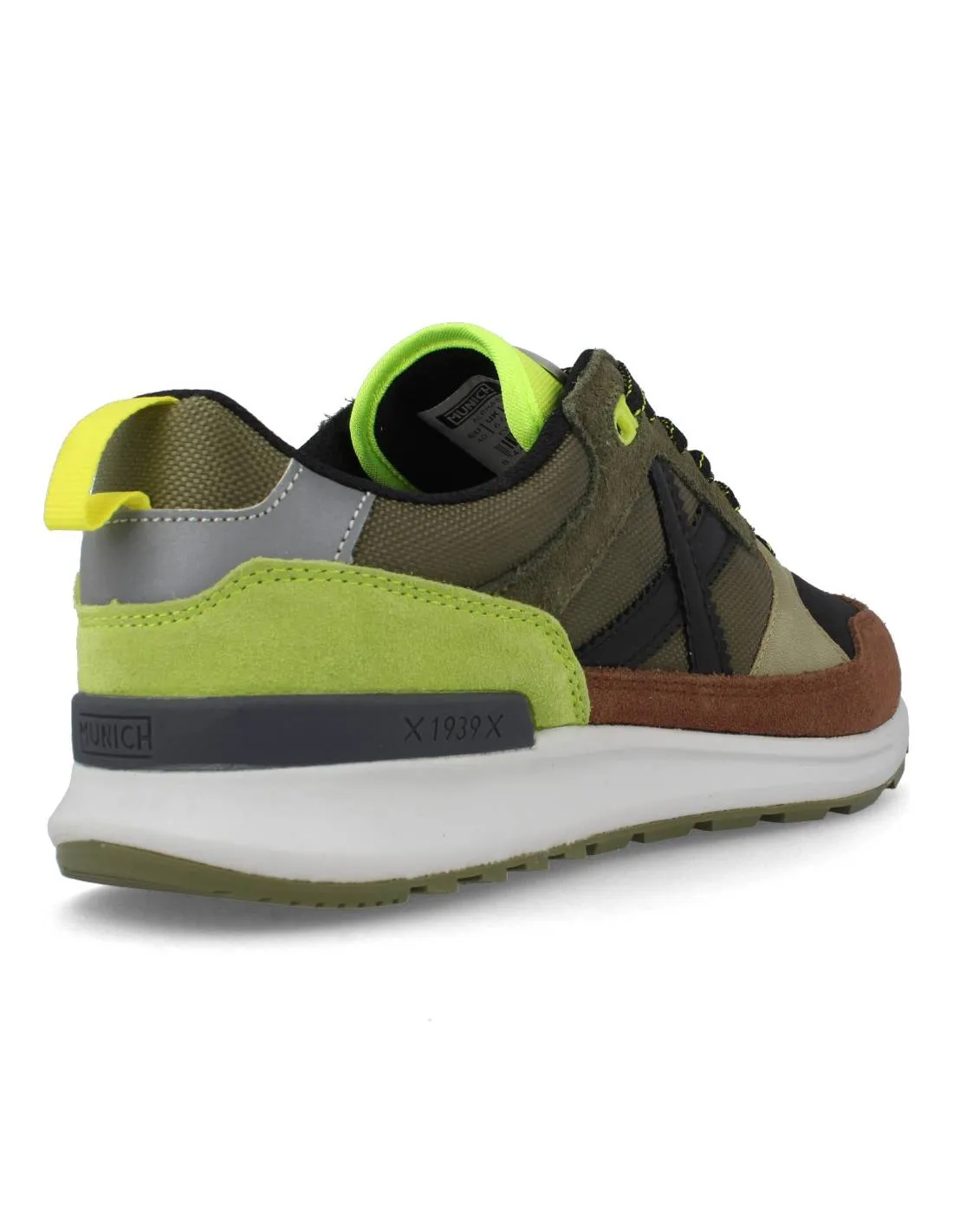 MUNICH  ZAPATILLA CASUAL ALPHA 83