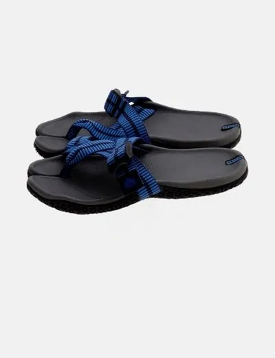 Nike Chancla bicolor detalle tiras