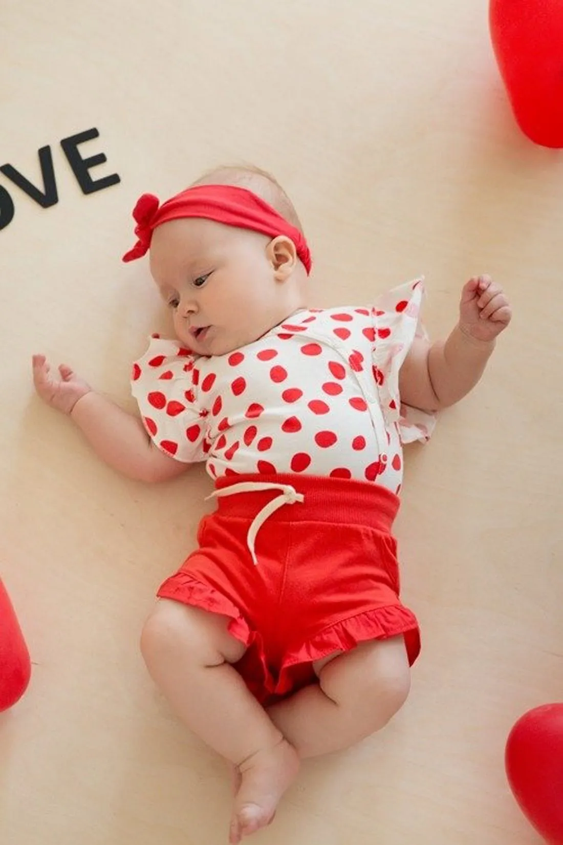 Pantalón corto de niña colección Love & Love