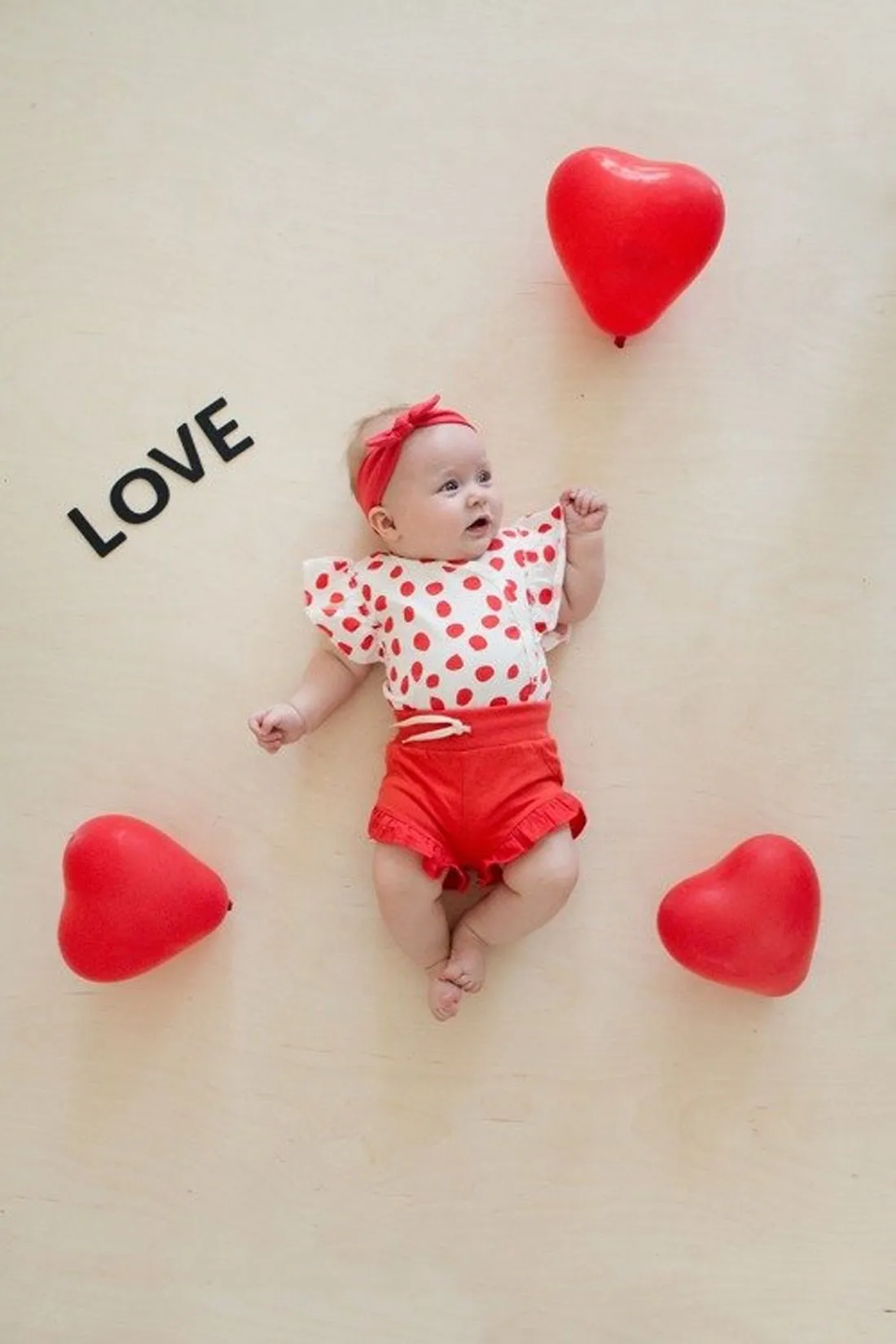Pantalón corto de niña colección Love & Love