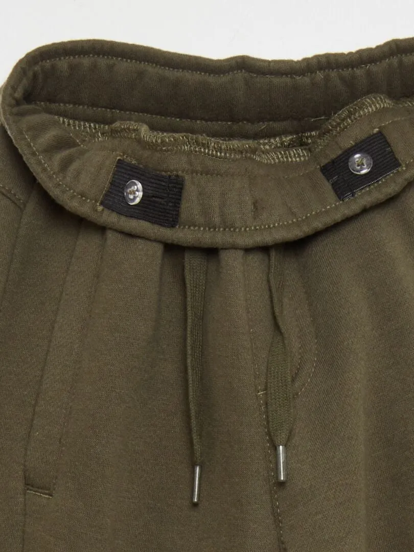 PANTALóN DE CHáNDAL TIPO JOGGING  CORTE MáS AJUSTADO  KAKI