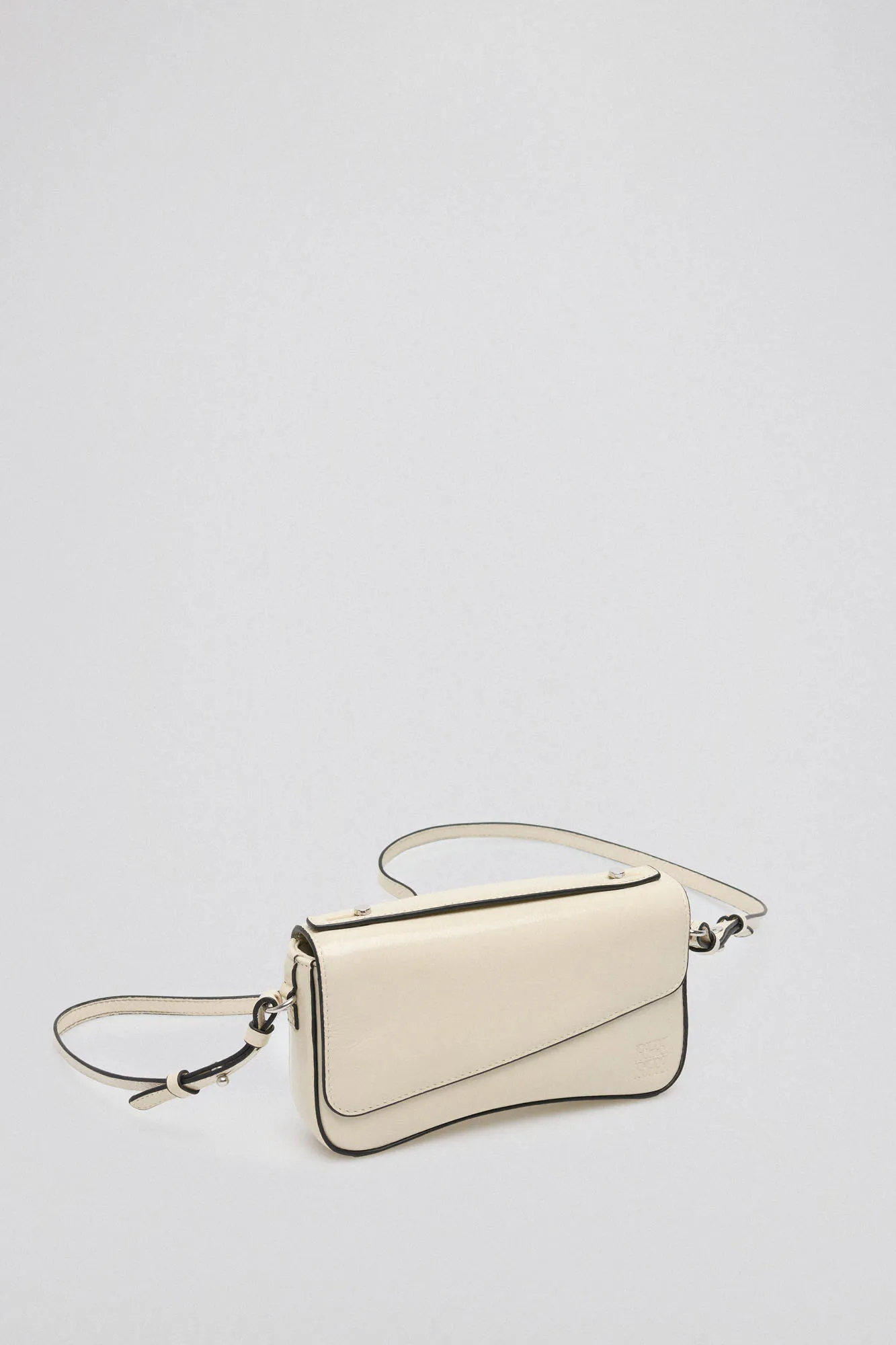 Pedro del Hierro Mini baguete desfile