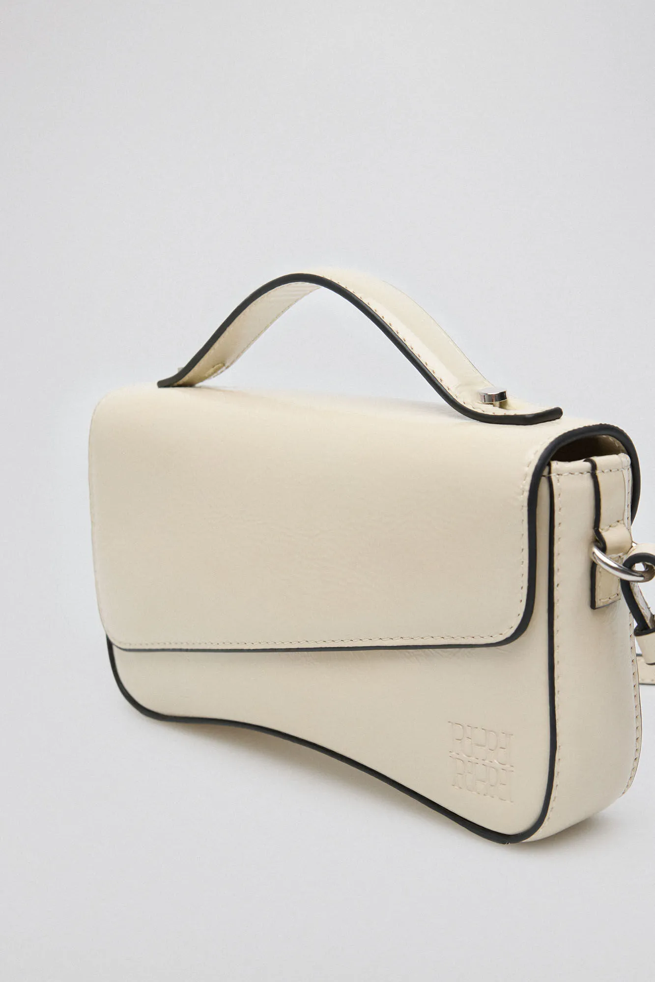 Pedro del Hierro Mini baguete desfile