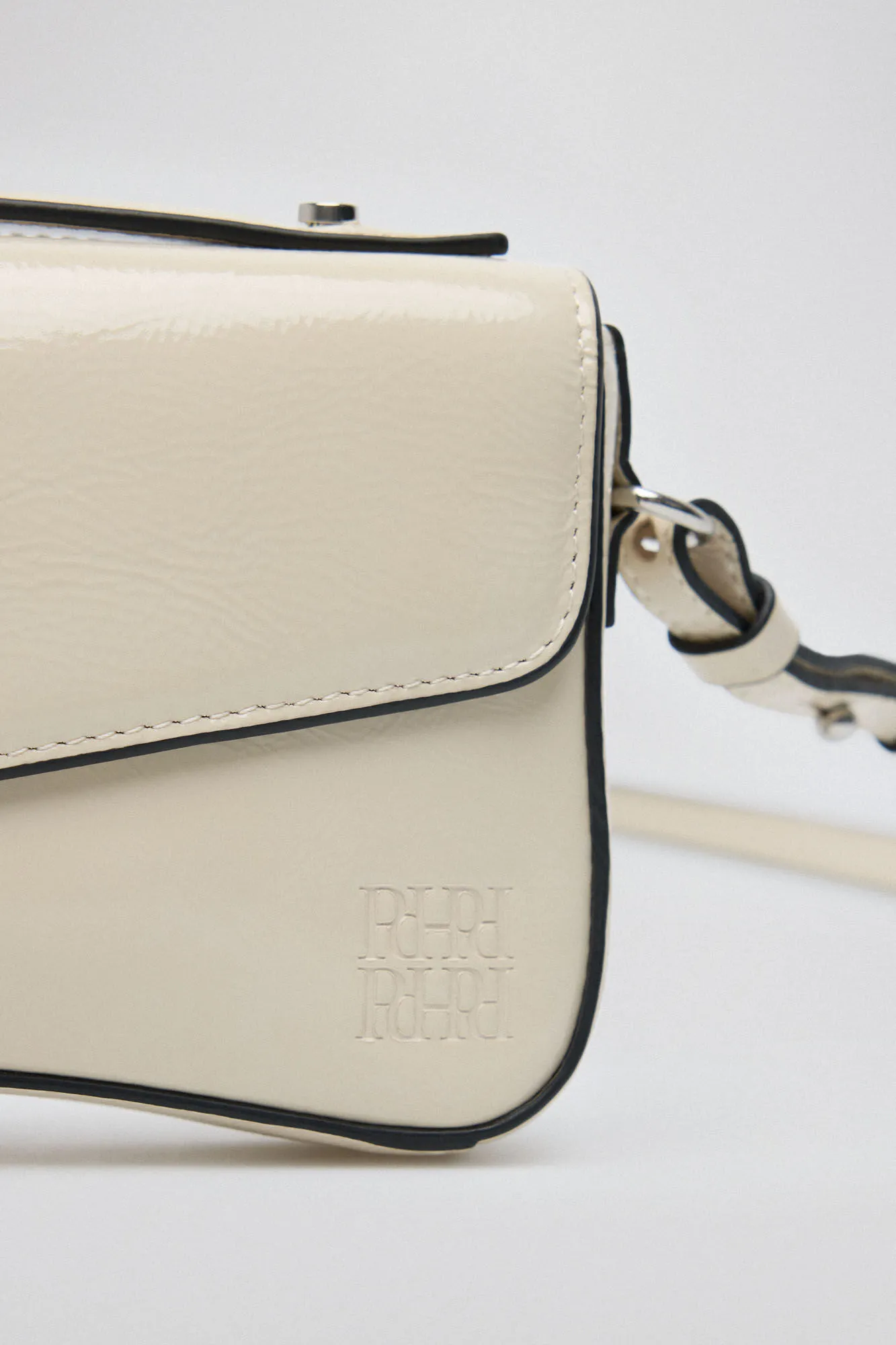 Pedro del Hierro Mini baguete desfile