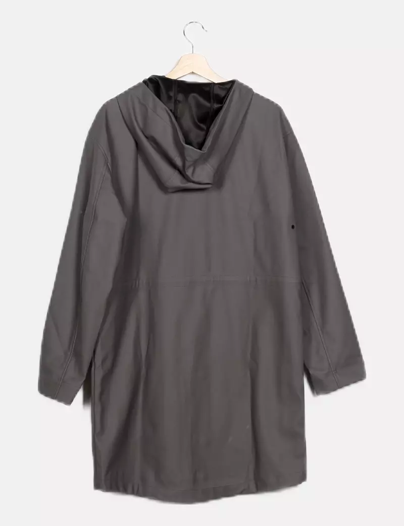 Pull&Bear Abrigo gris impermeable