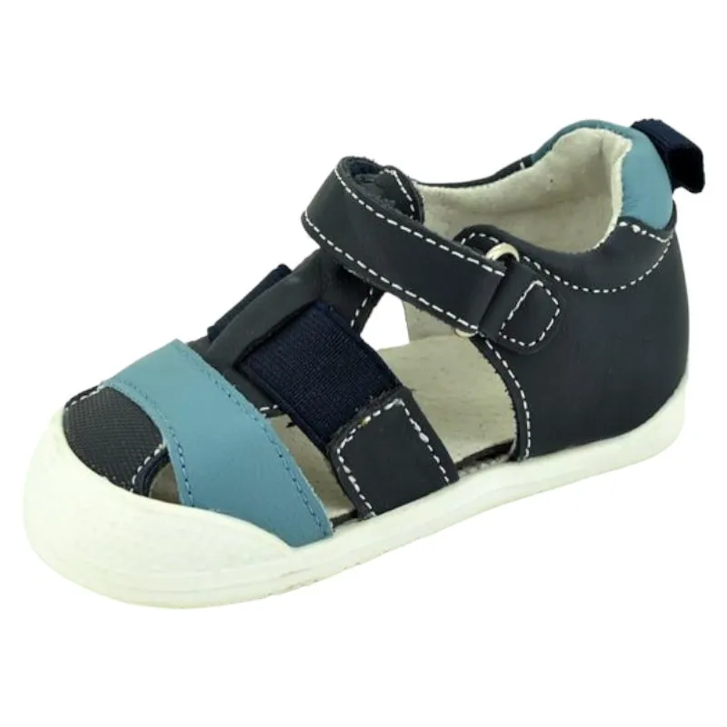 Sandalias gateo y primeros pasos