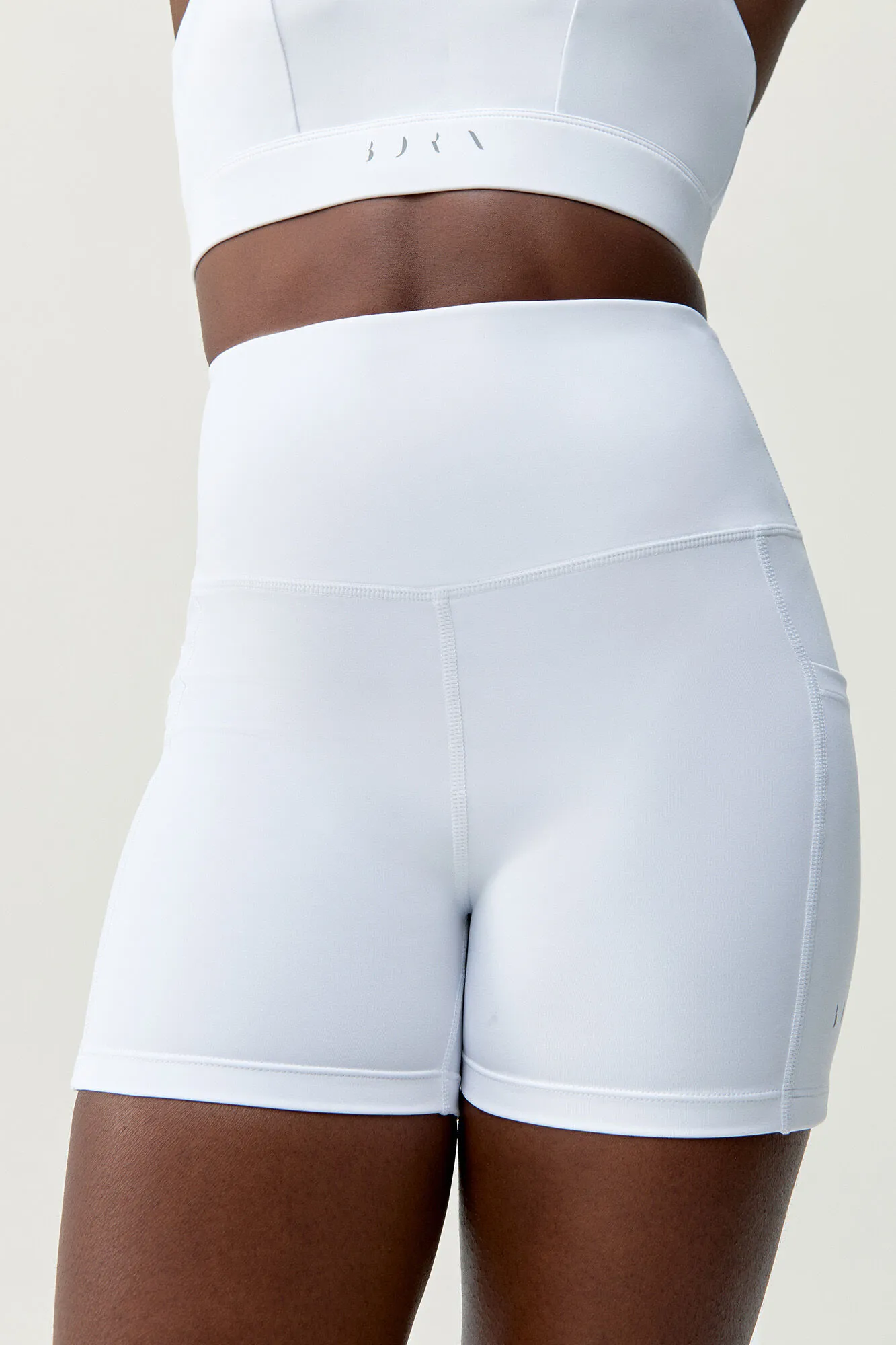 Short Cira White