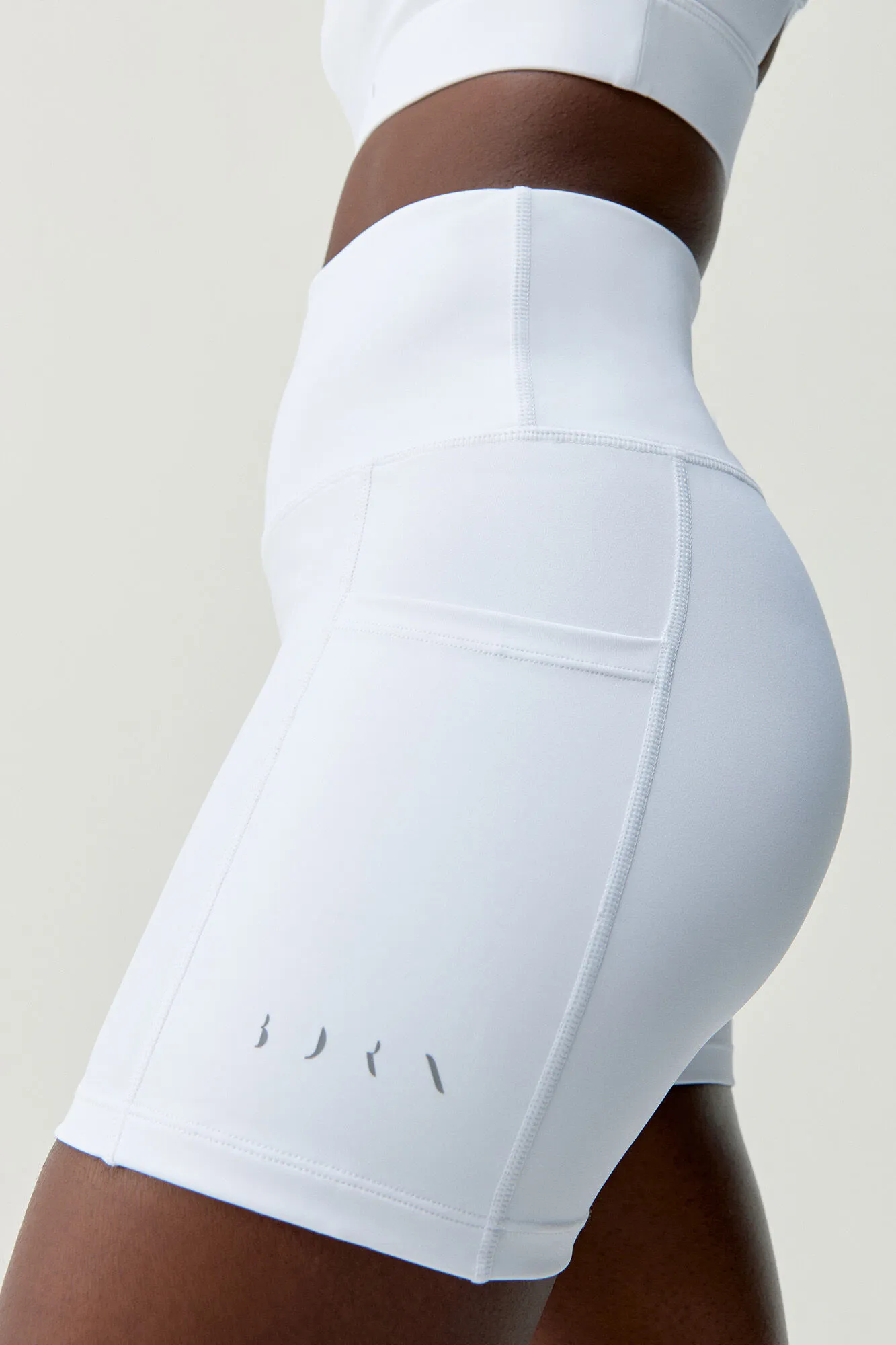 Short Cira White