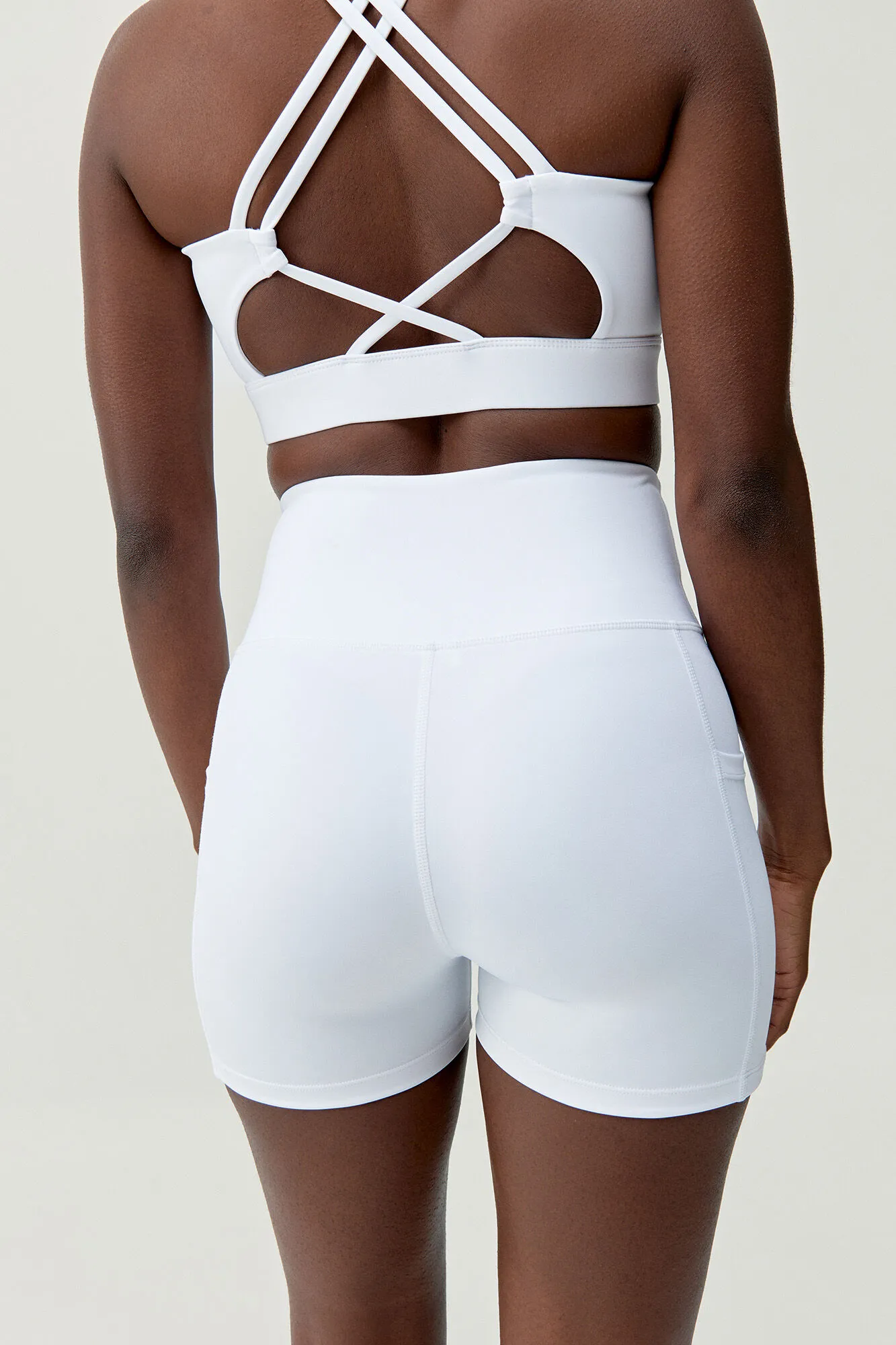Short Cira White