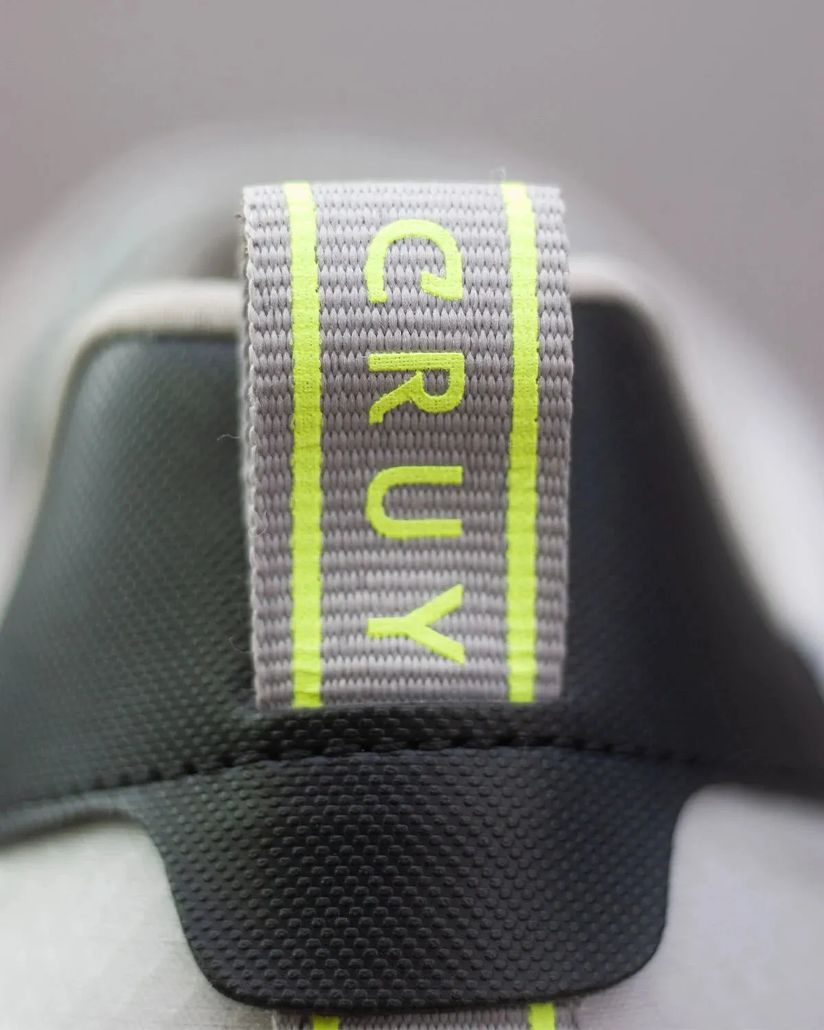 SUPERBIA HEX CRUYFF GRY/FLUO  CC233144 901