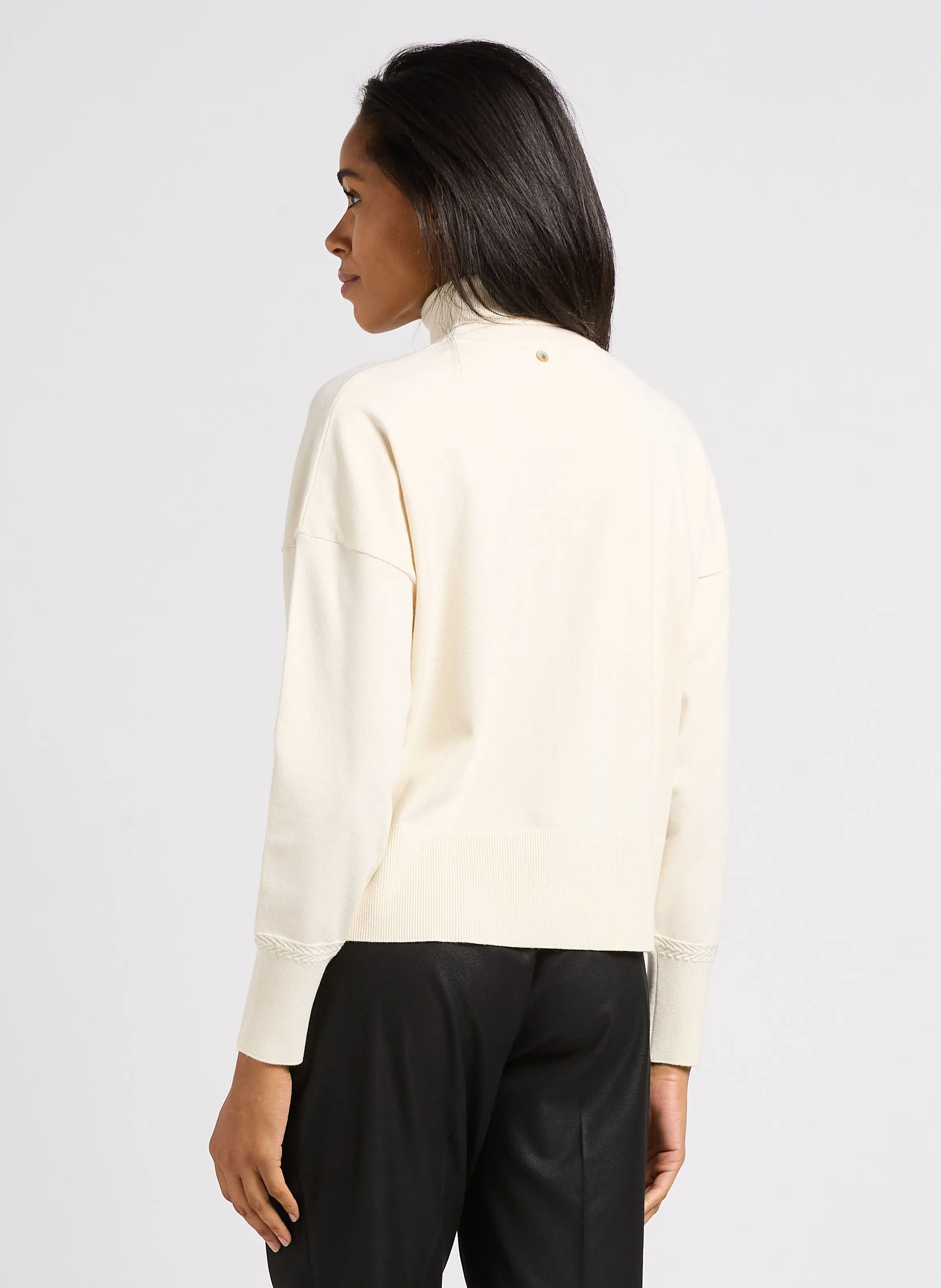 TANAKA  SUéTER HOLGADO CUELLO ALTO EN BEIGE