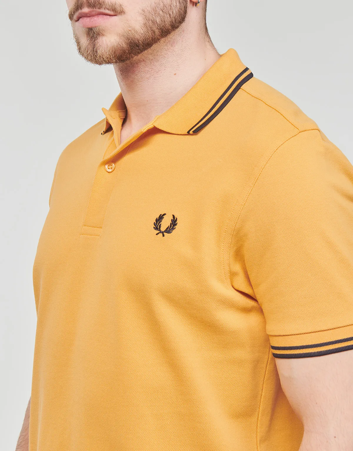 TWIN TIPPED FRED PERRY SHIRT