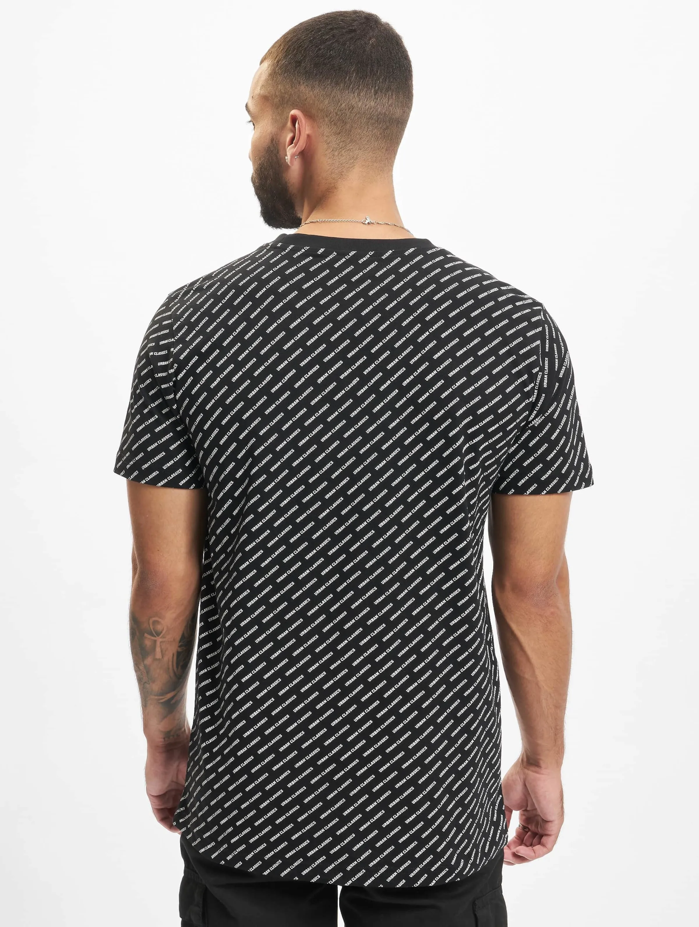 Urban Classics Allover Logo