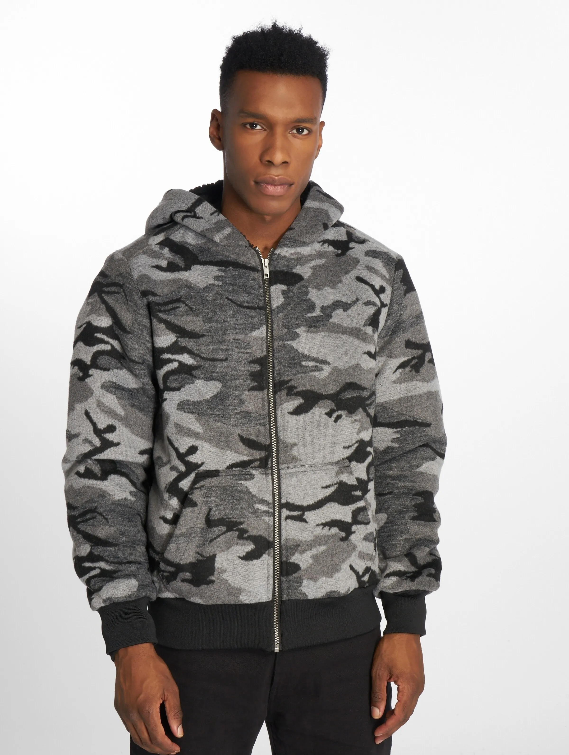 Urban Classics Camo