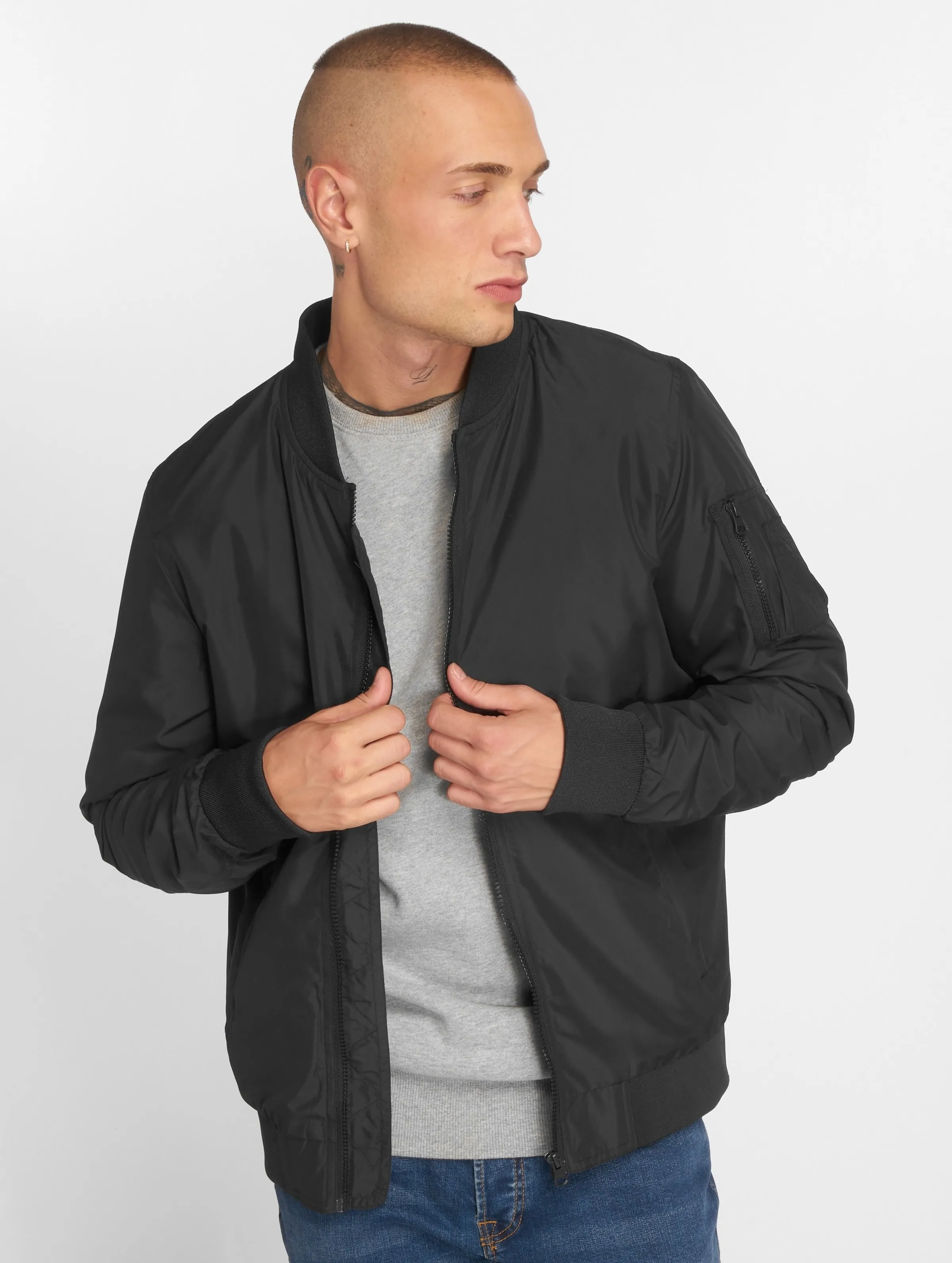 Urban Classics Light Bomber