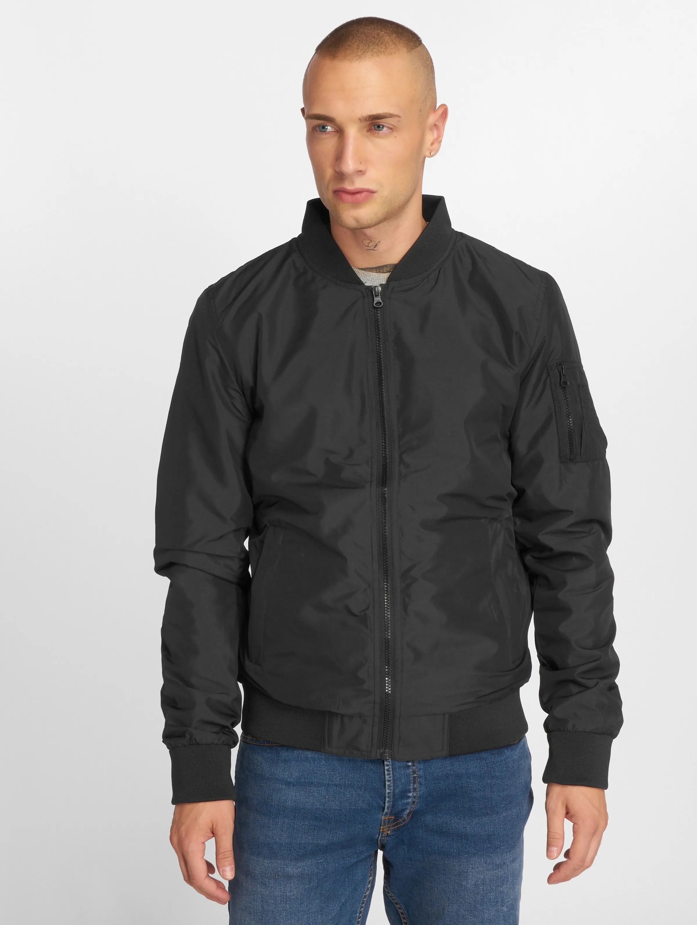 Urban Classics Light Bomber