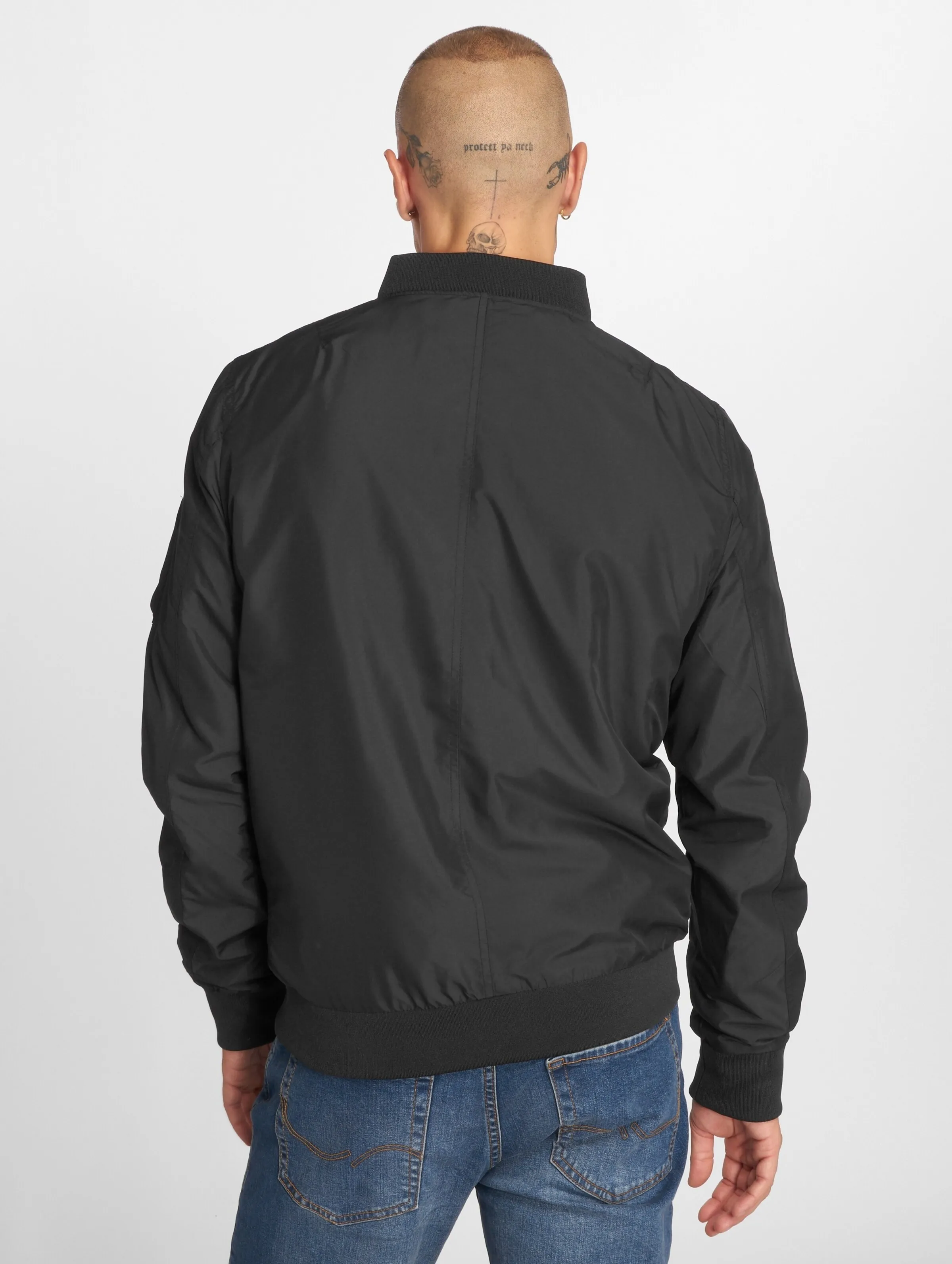 Urban Classics Light Bomber