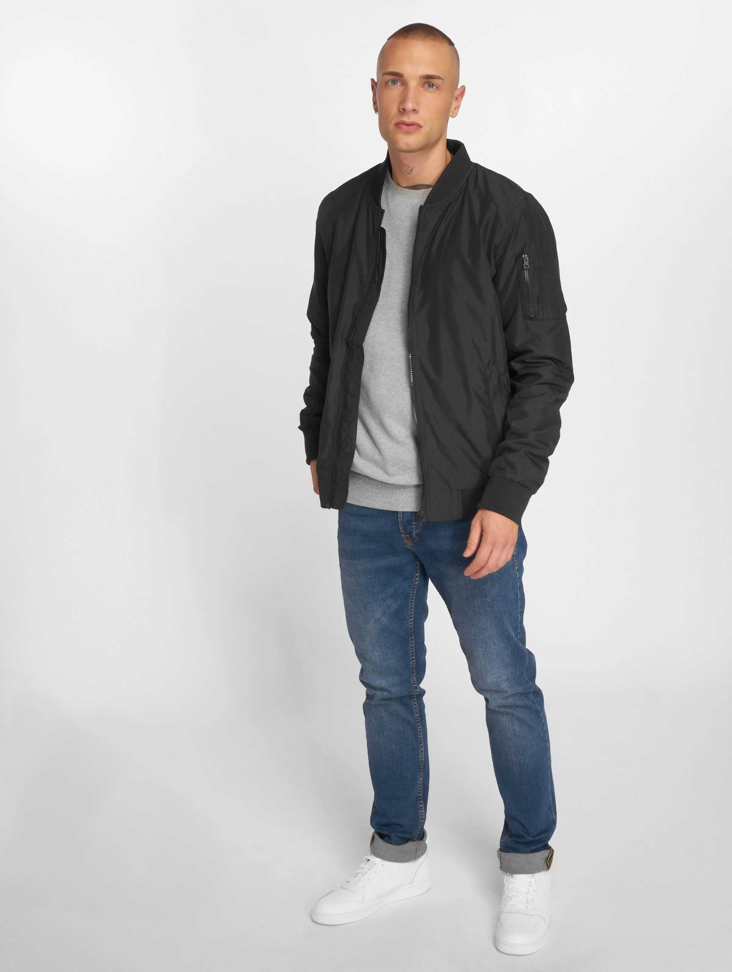 Urban Classics Light Bomber