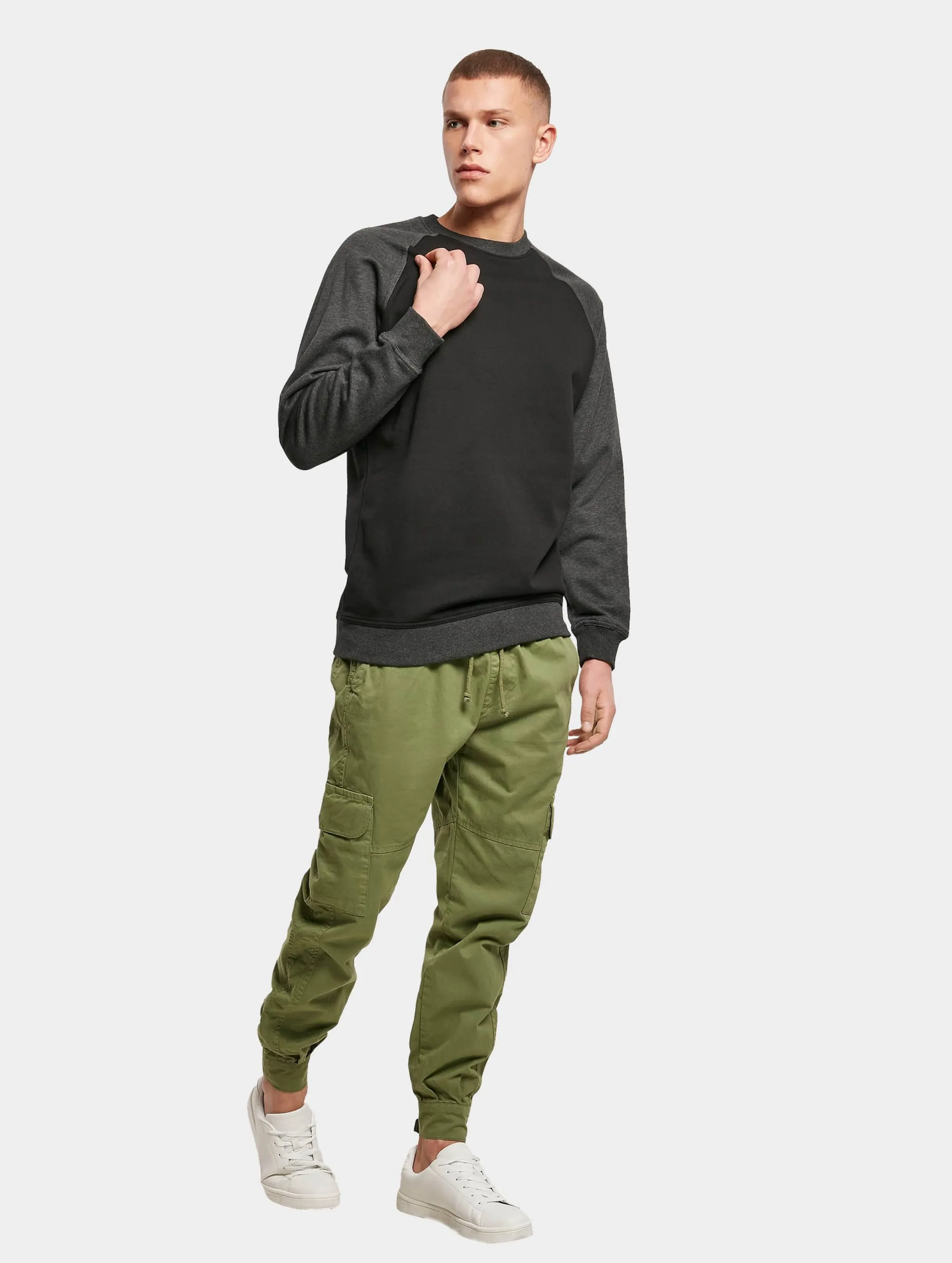 Urban Classics Raglan Crewneck
