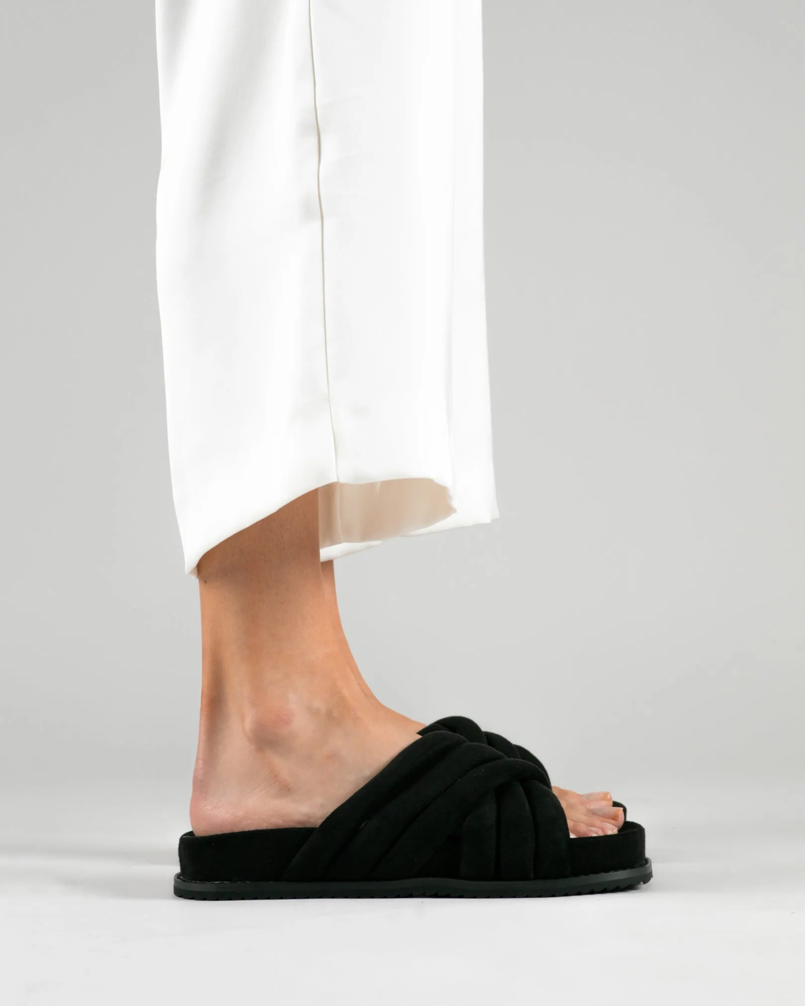 YUA BLACK