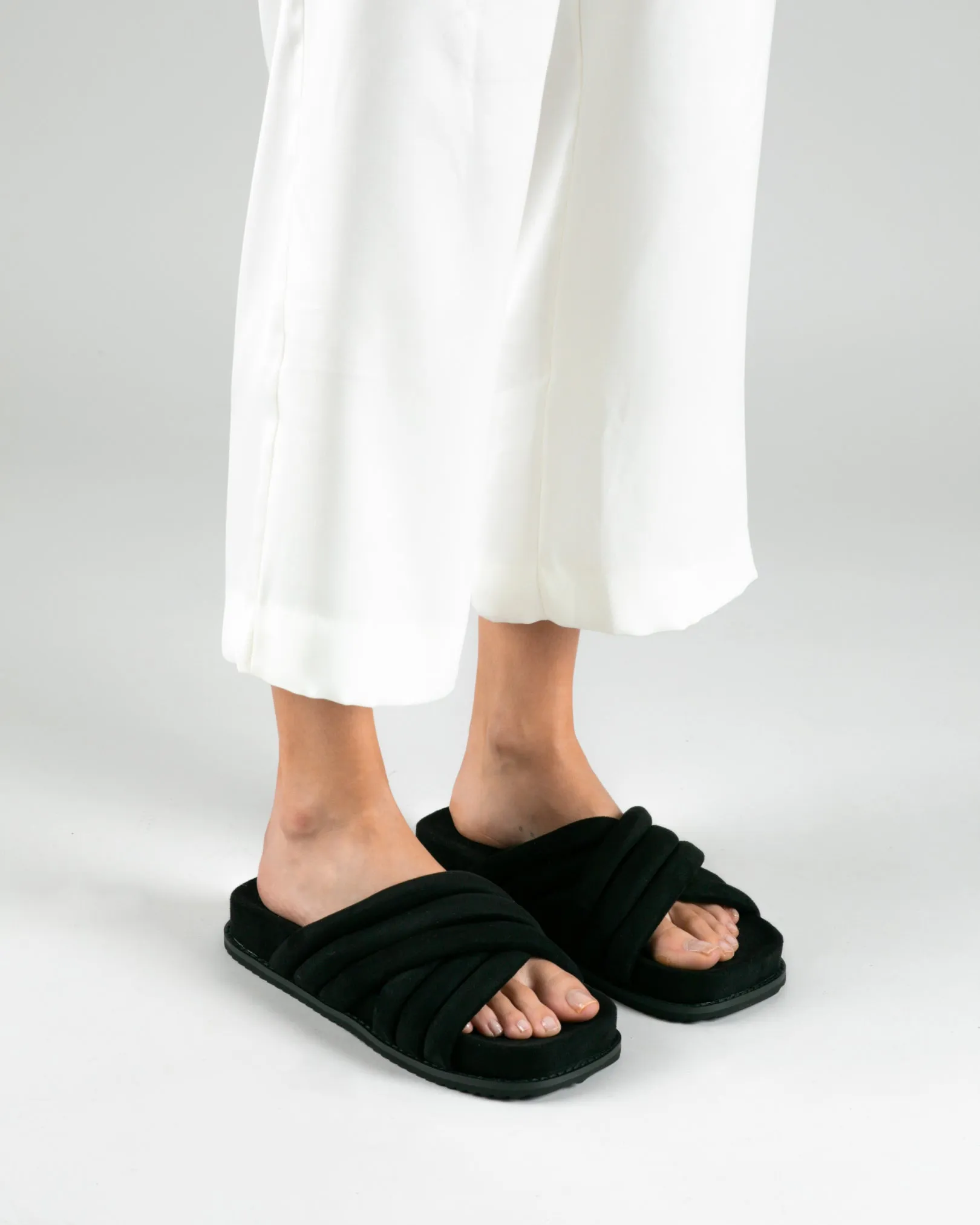 YUA BLACK