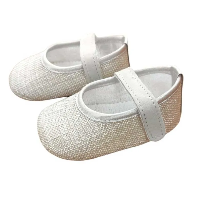 Zapatos de bautizo bebé color beige dorado