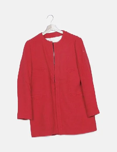 Zara Abrigo rojo texturizado bolsillo desflecado